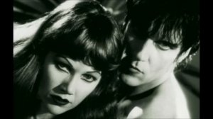Wanda Jackson feat. The Cramps - Funnel Of Love
