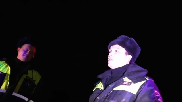 БОРЗЫЙ МЕНТ ХОТЕЛ ПРОВЕРИТЬ ДОКУМЕНТЫ ЧАСТЬ 1 смотреть онлайн