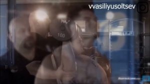 Джереми Буэндиа, Немного о Биографии. Менс Физик