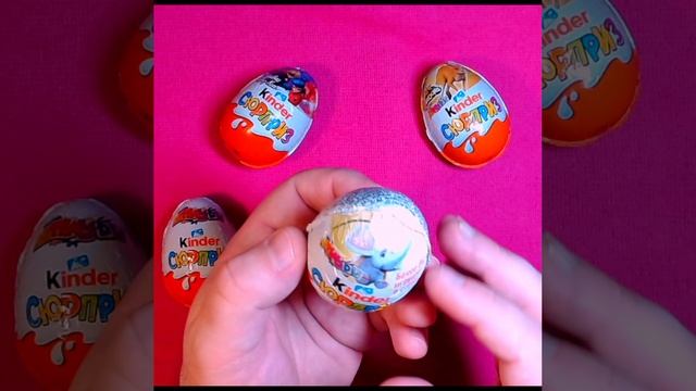 Candy's Kinder ASMR lollipops satisfying video relaxing Kinder Joy, Kinder Surprise #shorts (11)