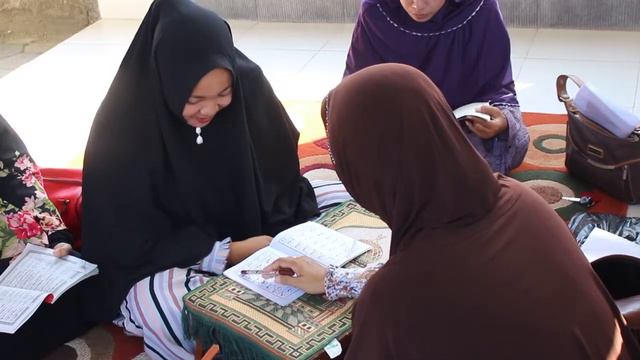 Pentingnya mendidik anak ala Rosulullah - parenting Arif Rahman Hakim & Nunung Bintari смотреть онлайн