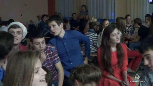 Новогодняя Ёлка - МКОУ Углянская СОШ - 8 - 11 классы - 29.12.2014 смотреть онлайн