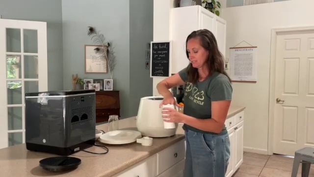 Food Cycler vs Lomi Electric Composter- Which one is better? смотреть онлайн