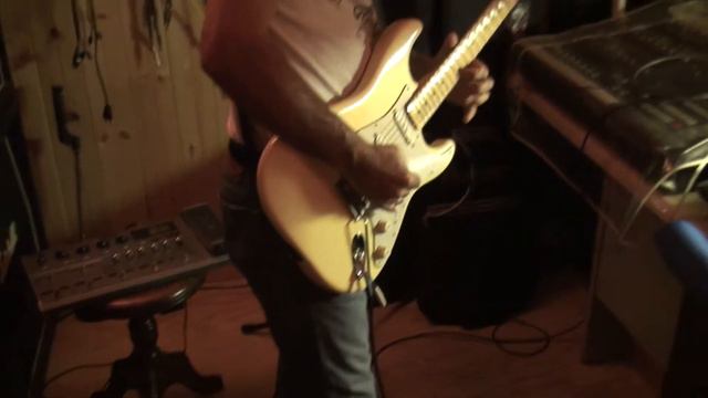 yngwie malmsteen's Fender Stratocaster.MTS смотреть онлайн