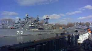 Корвет 532 Бойкий. Вход в базу Балтийск