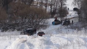 Ниссан НП300 подъем в гору.