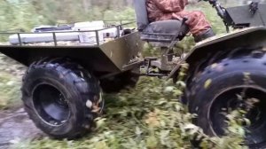 Каракат, как ведет себя на различных участках местности: дорогах, болоте, пересечение лесные речек.
