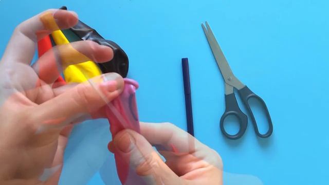 DIY? - Как сделать ПЛАТЬЕ ДЛЯ КУКЛЫ БАРБИ из шарика _ Одежда для кукол своими р