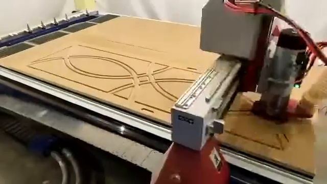 ЧПУ фрезеровка фасада из МДФ для шкафа-купе