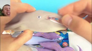 Реакция на Alex Kinder Toys. Повелители Средиземноморья и киндеры «Мир Юрского периода: Господство»