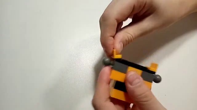 Как сделать  робота из лего.