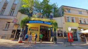 Hundertwasserhaus Famous apartments  in Vienna ??