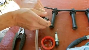 Ремонт свечного наконечника / ТРОИТ ДВИГАТЕЛЬ / Mazda  /Ремонт свечных колпачков / свечных колпачко