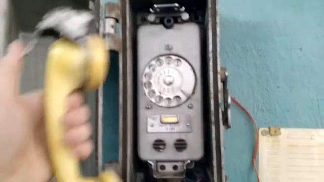 самый старый телефон. смотреть онлайн