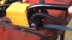 Стяжка стальной ленты инструментом A333