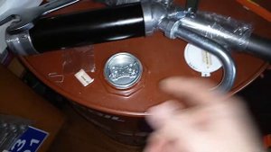 Самый простой вариант откручивания крышки бочки