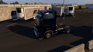 Euro Truck Simulator 2 (не с кем по кататься)