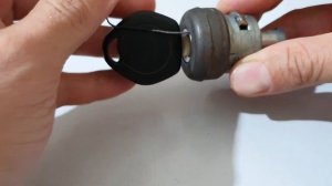 BMW E36 / E39 Key Ignition Cylinder Tumbler Removal / Replacement DIY