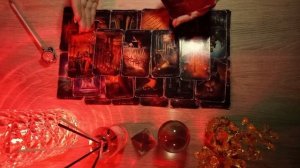 Мужчина из ПРОШЛОГО, появился в Вашем пространстве, приснился  во сне или просто появился в мыслях.