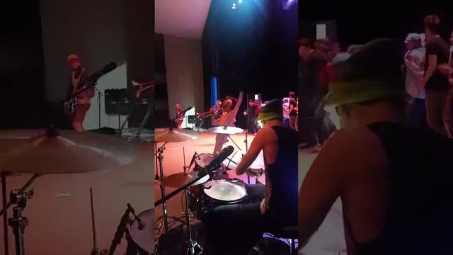 Fancy Cakes Верка Сердючка rock cover смотреть онлайн