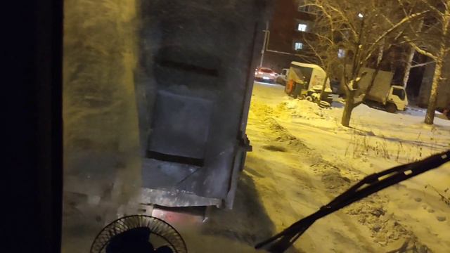 Хово самосвал. Решил месяц покататься на самосвале, пока дома работы нет.