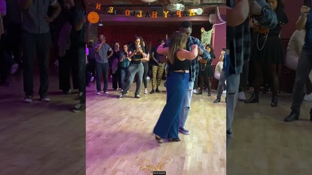 Demo Urbankiz sensual / Music : Jennifer dias - amor prigosu смотреть онлайн