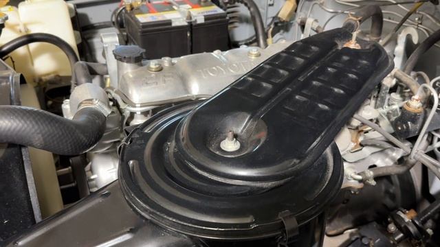 1982 Toyota FJ45 смотреть онлайн