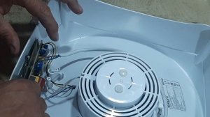 Сушилка для овощей SATURN не включается - ремонт.