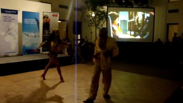 Salsa en Mosku. Ana y Sandy Cordero Perez смотреть онлайн