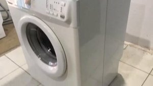 Стиральная машина ELECTROLUX EWF10020W
