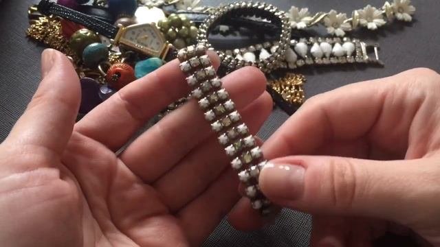 2. Продолжение распаковки Посылки с винтажной бижутерией