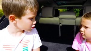 Катя и Макс купили собачку