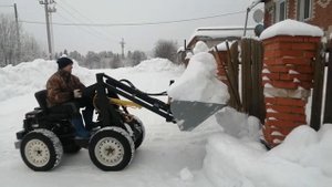 ЧТО ЛУЧШЕ ДЛЯ ЧИСТКИ СНЕГА КОВШ ИЛИ ОТВАЛ ?