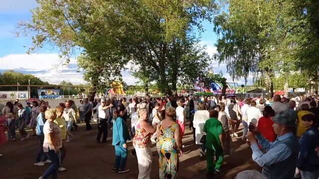 Народное гулянье в городском сквере. Казанская - 2023, г.Малмыж