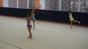 Женечка, Стеша и Марьяна. Танец со скакалкой