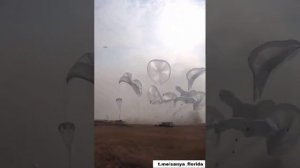 Тренировки сброса техники с парашютом