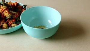 Никогда это не выбрасывайте! Невероятно вкусно и полезно! Домашняя приправа из сладкого перца