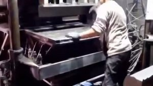 Вибропресс для производства бордюра дорожного с вибростолом 100 кН