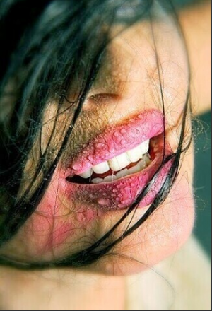 Я ТЕБЯ  НАПОЮ  ДУШИСТЫМ  ВИНОМ....mp4