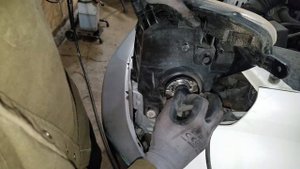 2001-2003 Rav4 headlight assembly replacement