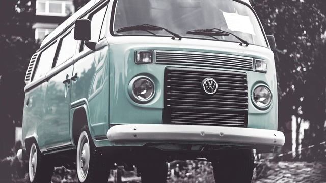 Volkswagen Caravelle Long wheelbase Comfortline Copper 2023 USA смотреть онлайн