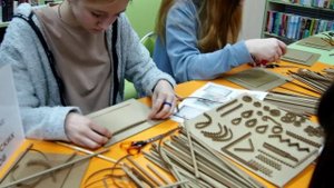 Мастер класс по изготовлению рамок из гофрированного ( коробочного) картона