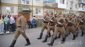 11 мини-парадов прошло в Вологде во дворах ветеранов Великой Отечественной войны