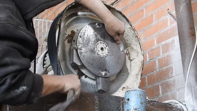 ЗЕРНОДРОБИЛКА. РАЗБОРКА. УСТРОЙСТВО. РЕВИЗИЯ.