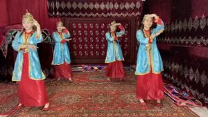 Национальный туркменский танец «Билезик»