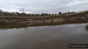 Ловля спиннингом на реке. Поиск новых мест. Рыбалка на спиннинг с берега. Спиннинг на течении.