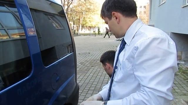 Чим зняти наклейки з авто смотреть онлайн