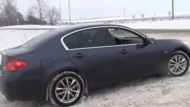 Infiniti g35 Snow drift