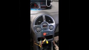 Установка 1DIN авто магнитолу на Renault Modus 2010 г. Renault Modus 2010. Жёлтый разъём.