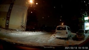Как ведёт себя Рено Меган 3 на заснеженных скользких дорогах с системой ESP